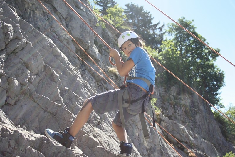 Village Camps International Summer Camp Leysin, Switzerland 2026-08-15 https://www.villagecamps.com/journals_admin/images/703-9-green climb (64).jpg